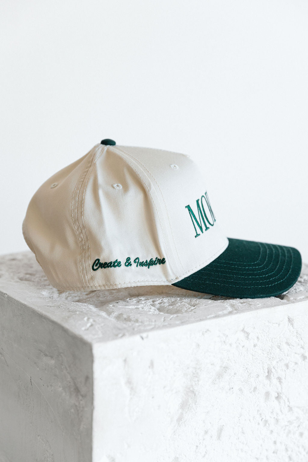 MORE ART two tone hat